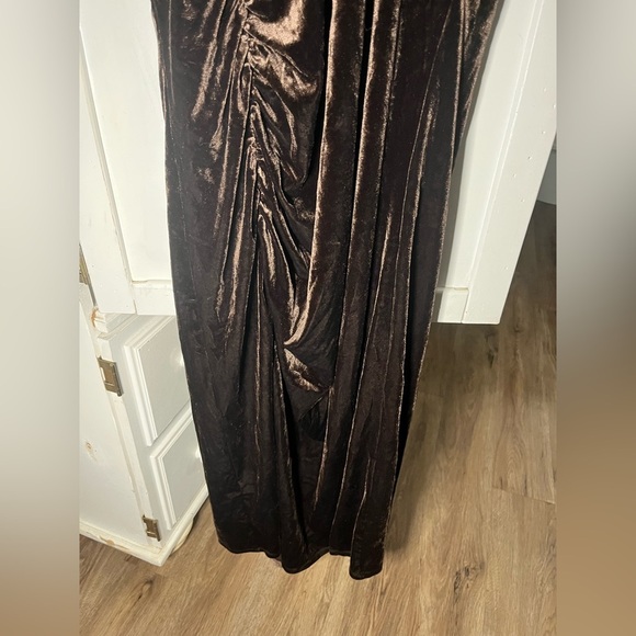 Taylor Dresses Halter Side Slit Chocolate Brown Velvet Gown - Picture 9 of 13